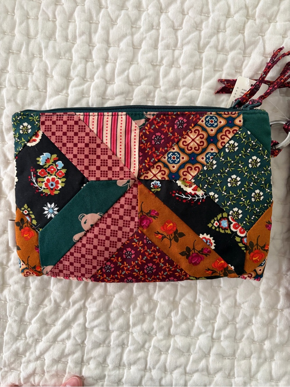 NWT Anthropologie Vera Bradley Quilted Floral Patchwork Set of 3 Pouches - Picture 3 of 5